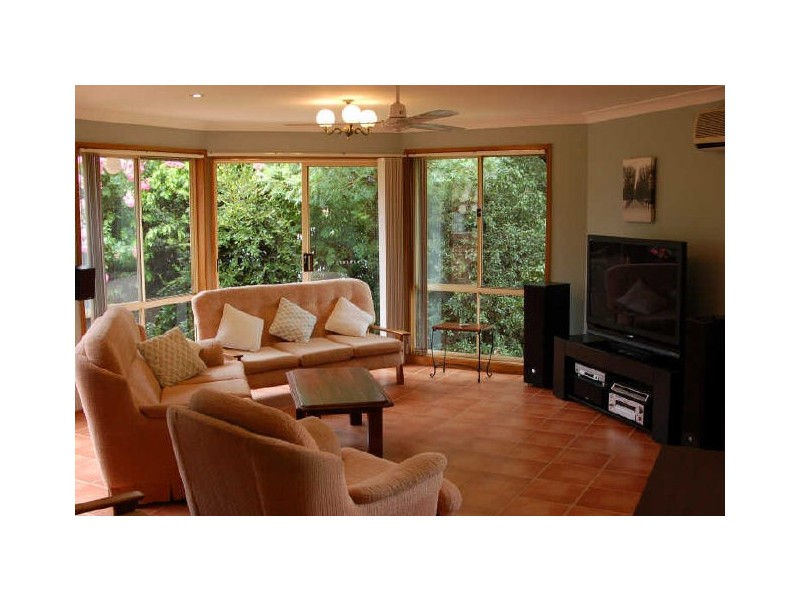 35 Mc Innes Street, Minmi NSW 2287