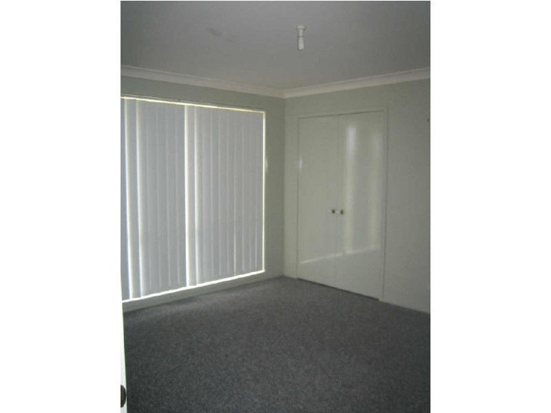 4 Karong Avenue, Maryland NSW 2287