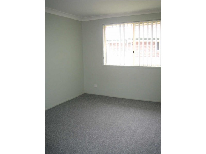 4 Karong Avenue, Maryland NSW 2287