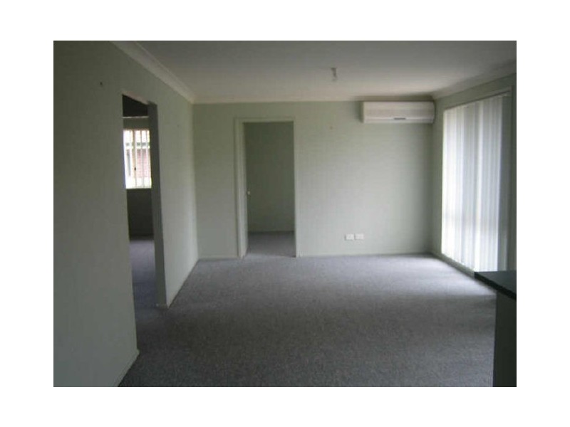 4 Karong Avenue, Maryland NSW 2287