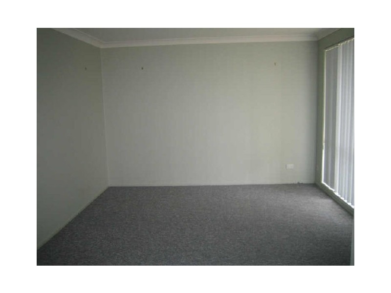 4 Karong Avenue, Maryland NSW 2287