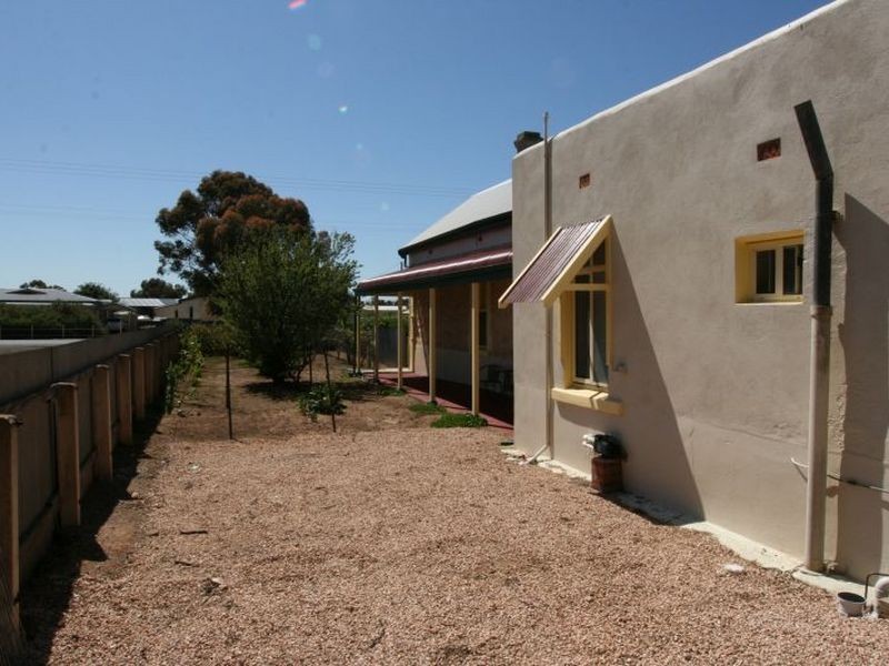 110 Port Road, Kadina SA 5554