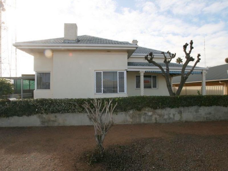 2 Ewing Street, Kadina SA 5554