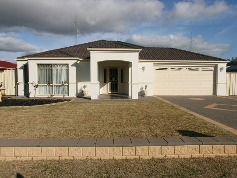 12 Thyer Street, Kadina SA 5554