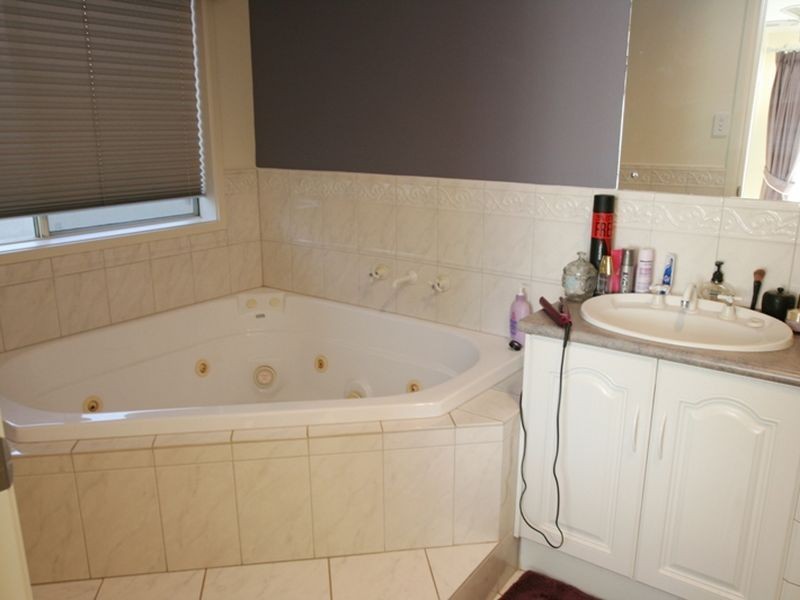 12 Thyer Street, Kadina SA 5554