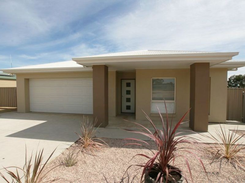 8 Drain Road, Kadina SA 5554