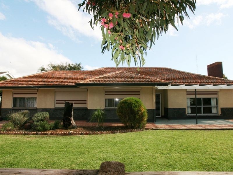 15 Cornwall Street, Kadina SA 5554