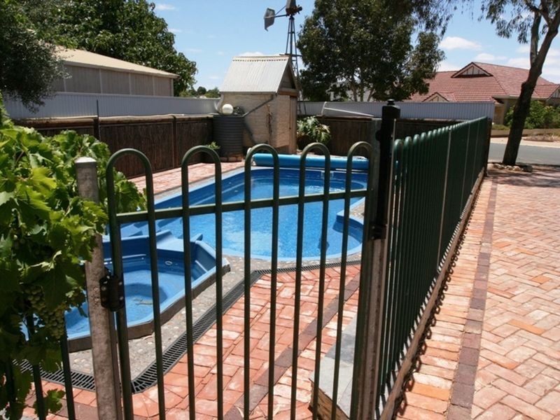 15 Cornwall Street, Kadina SA 5554