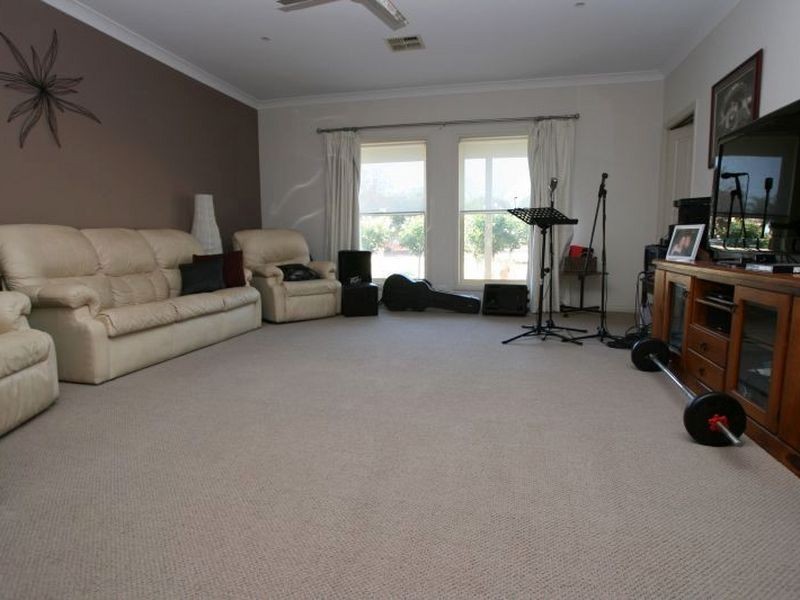 15 Abbott Drive, Kadina SA 5554