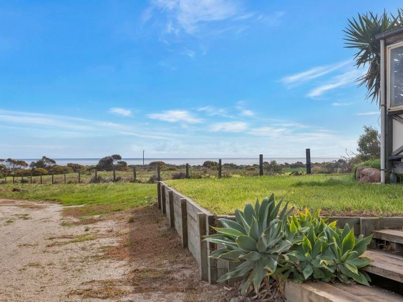 436 Coast Road, Tickera SA 5555