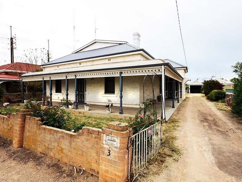 32 Mines Road, Kadina SA 5554