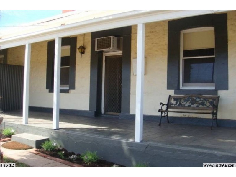 10 McKay Street, Port Broughton SA 5522