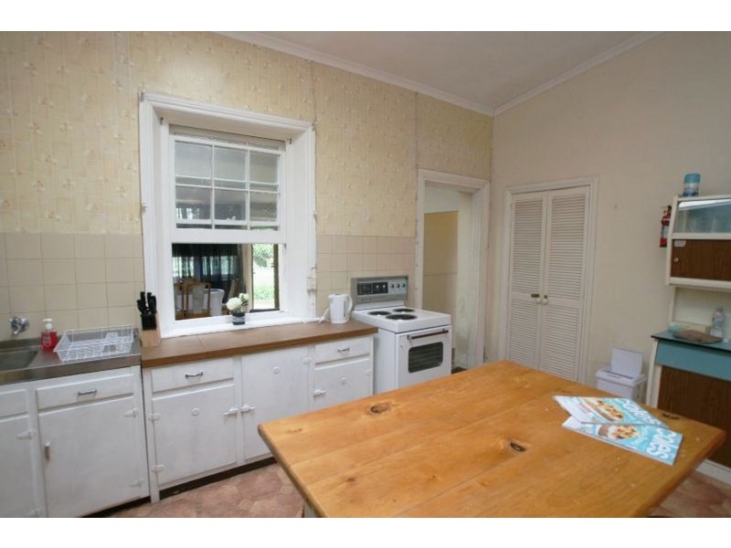 10 McKay Street, Port Broughton SA 5522