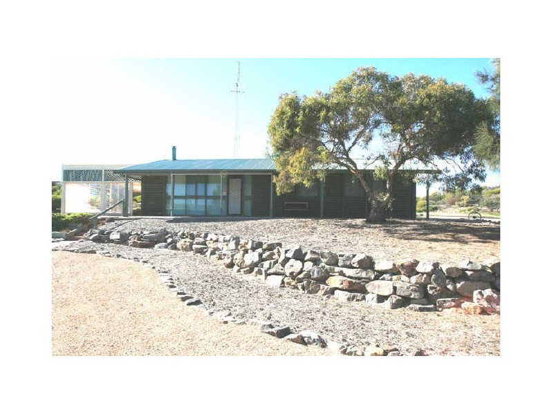 Log Cabin No 1 Coast Road, Moonta SA 5558
