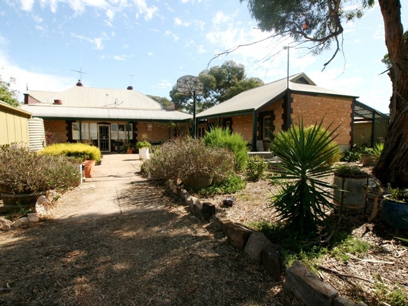 1292 Mail Road, South Hummocks, Port Wakefield SA 5550