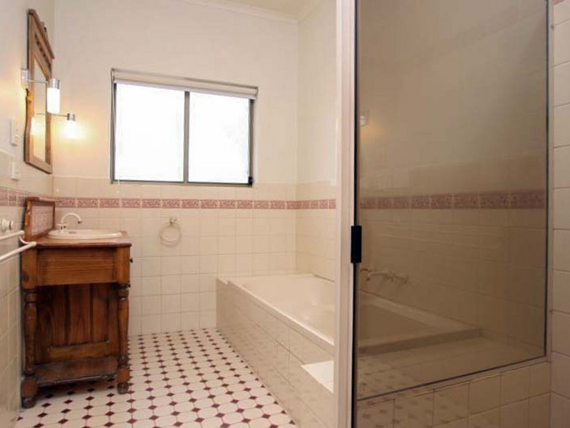 17 Railway Terrace, Kadina SA 5554