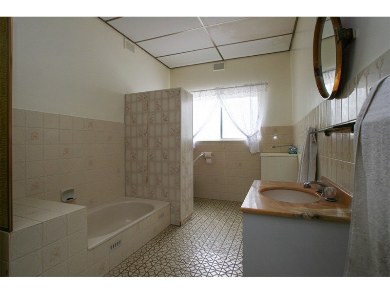 65 Lawrence Street, Kadina SA 5554