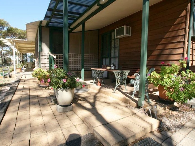 11 South Terrace, Alford SA 5555