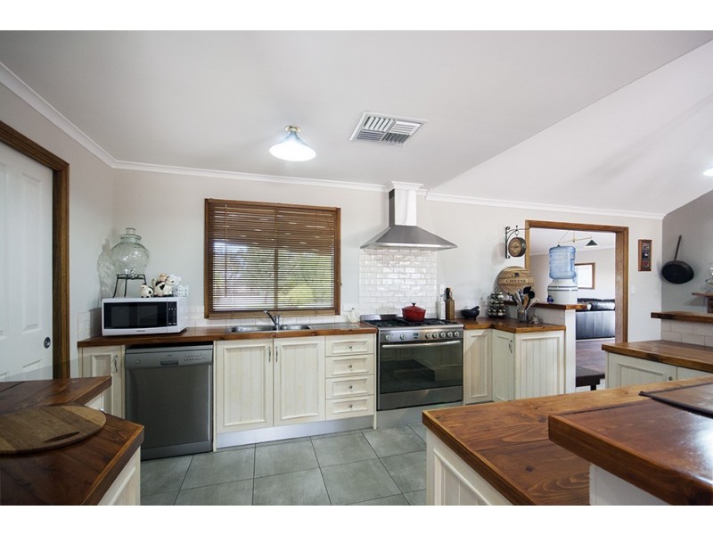 53 Hawke Road, Kadina SA 5554