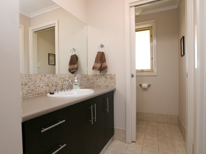 14 Lamshed Street, Kadina SA 5554