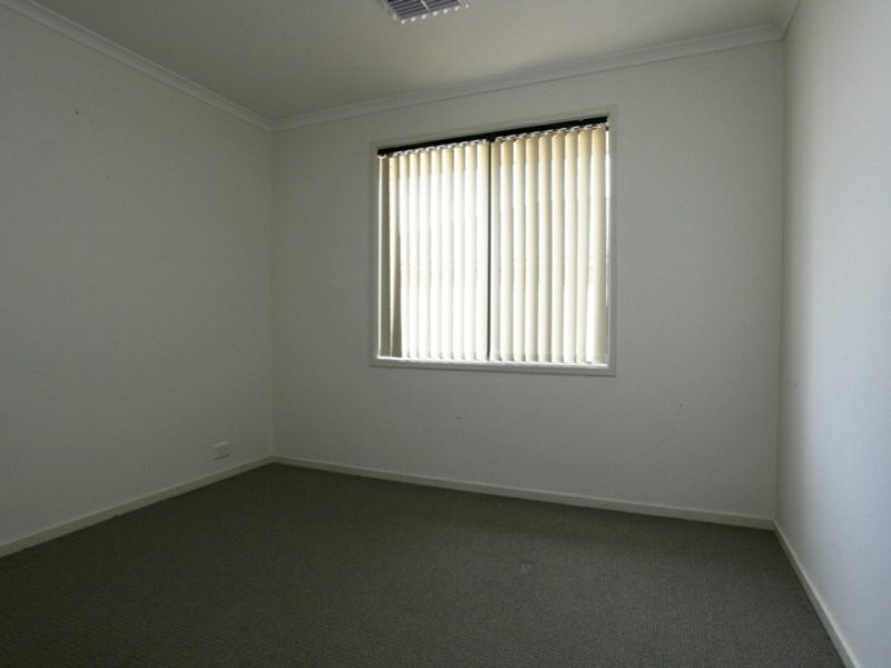 11 Schilling Street, Kadina SA 5554