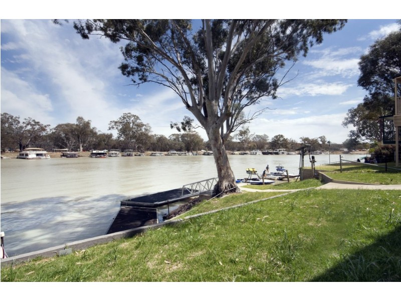 14 Beaumonts Road, Morgan SA 5320