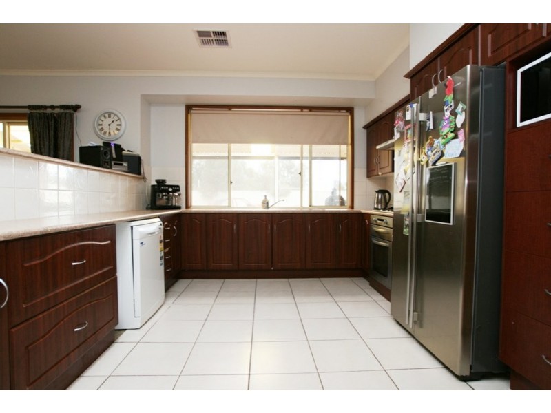 2 Warmington Road, Kadina SA 5554