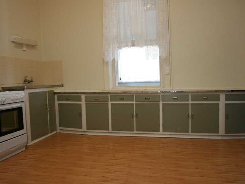 31 Railway Terrace, Kadina SA 5554