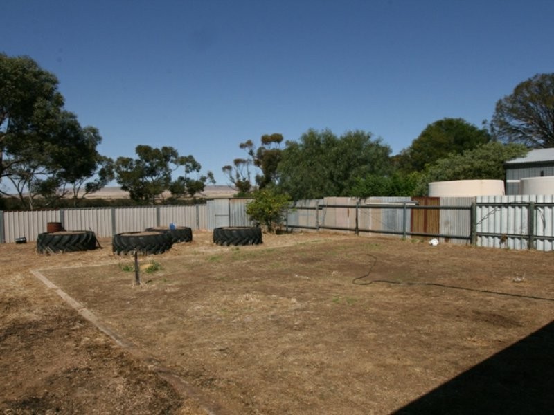 5 Upper Yorke Road, Bute SA 5560