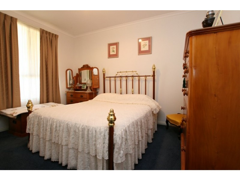 16 George Street, Bute SA 5560