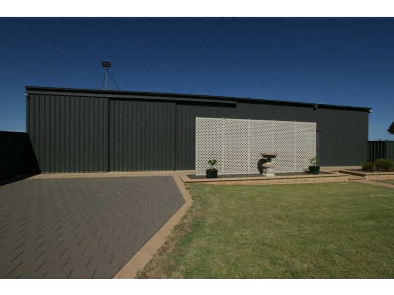 16 George Street, Bute SA 5560