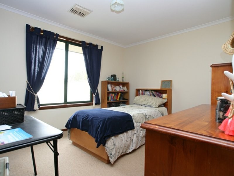 61 Barunga Gap Road, Bute SA 5560