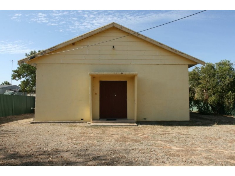 22 High Street East, Snowtown SA 5520