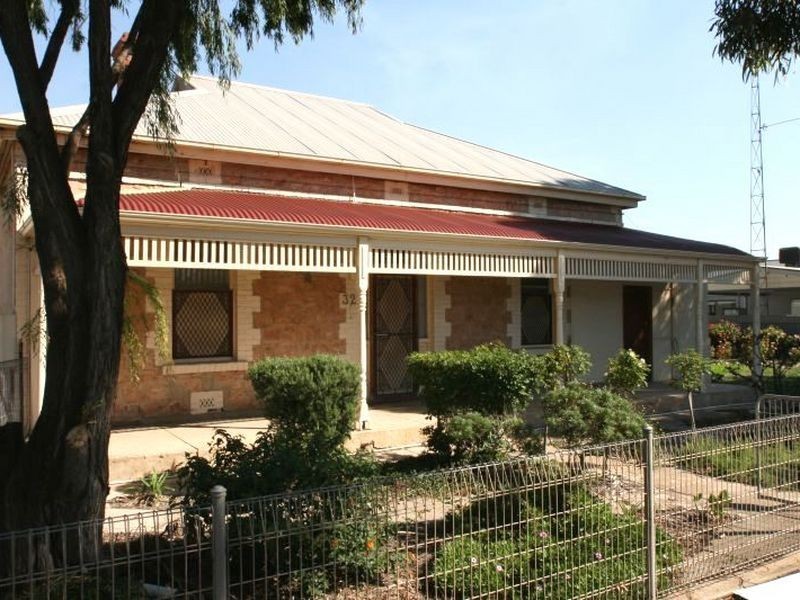 32 Port Road, Kadina SA 5554