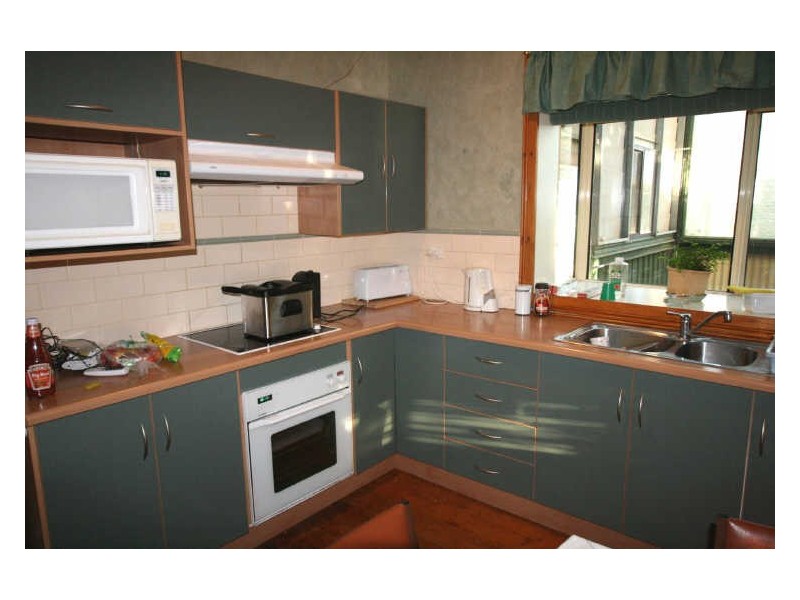 32 Port Road, Kadina SA 5554