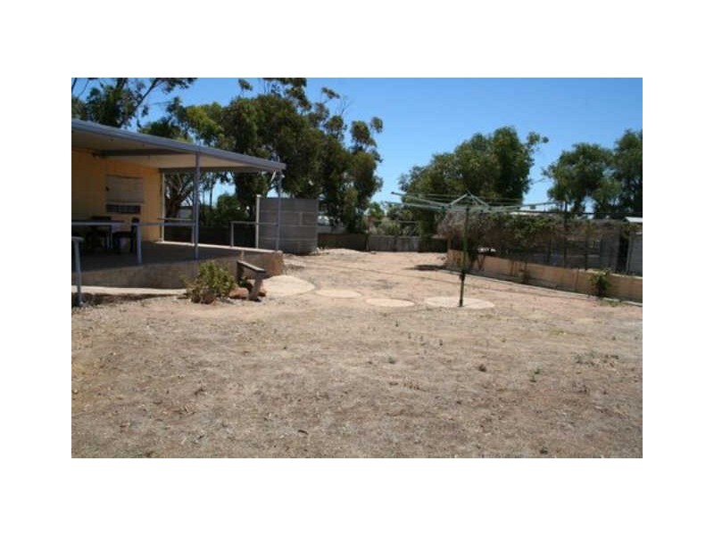 17 High Street, Tickera SA 5555