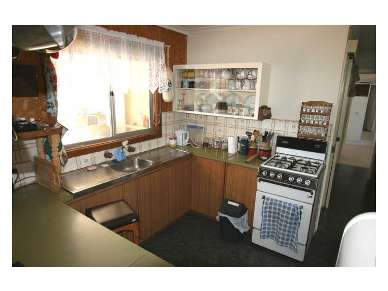 17 High Street, Tickera SA 5555