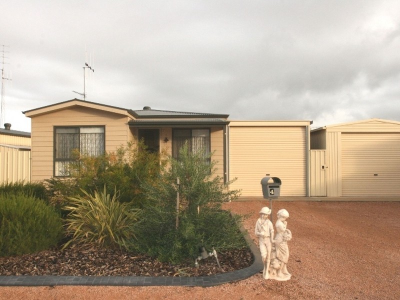 4 Brittain Road, Kadina SA 5554
