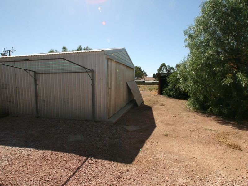 34 Railway Tce East, Snowtown SA 5520