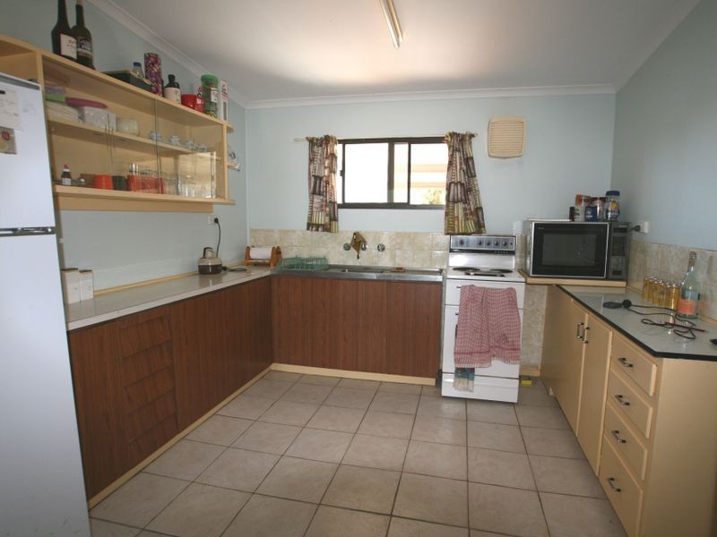 60 Whiting Road, Port Broughton SA 5522