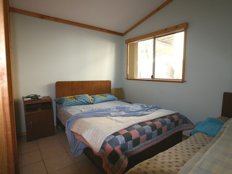 60 Whiting Road, Port Broughton SA 5522