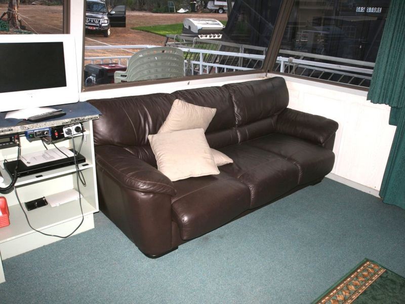 Phoenix Houseboat, Morgan SA 5320