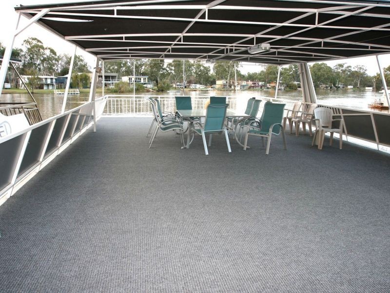 Phoenix Houseboat, Morgan SA 5320