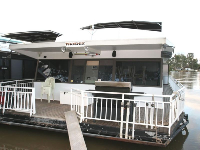 Phoenix Houseboat, Morgan SA 5320