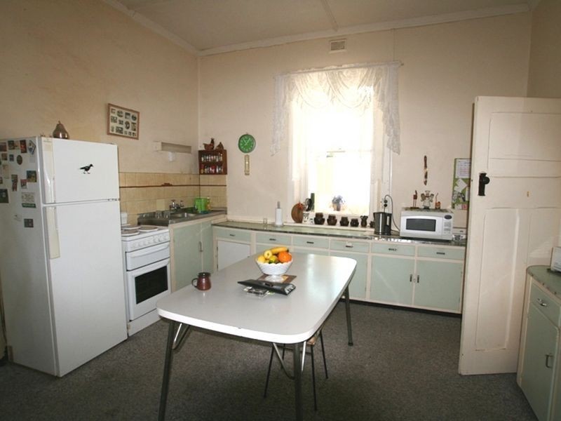 31 Railway Terrace, Kadina SA 5554