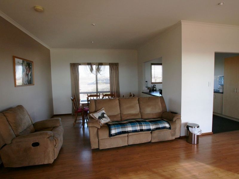 5 Stephen Crescent, Tickera SA 5555