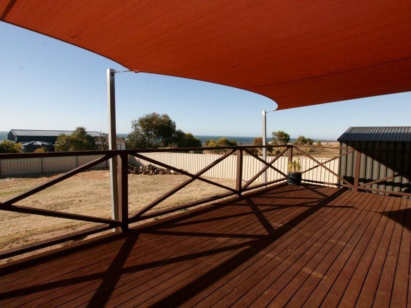 5 Stephen Crescent, Tickera SA 5555