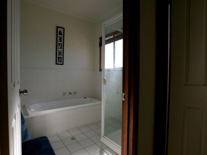 5 Stephen Crescent, Tickera SA 5555