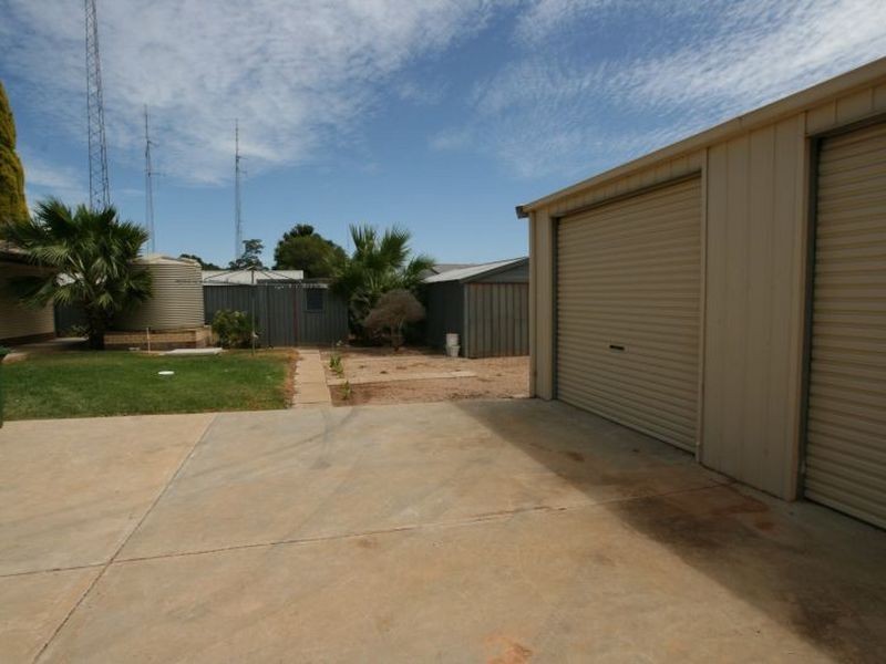 16 Cornwall Street, Kadina SA 5554