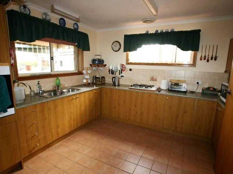 32 Drain Road, Kadina SA 5554